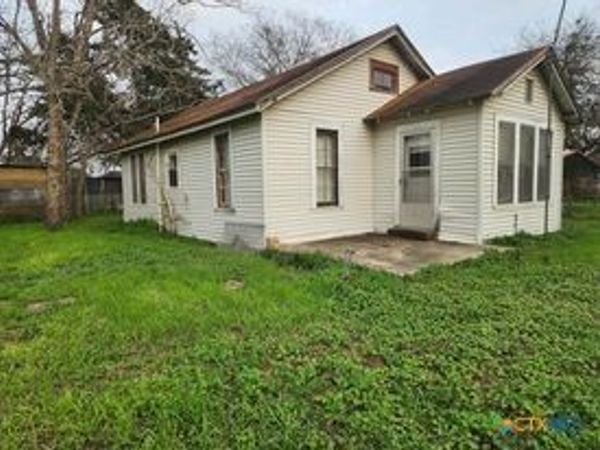4955 State Highway 119 , Goliad, TX 77963