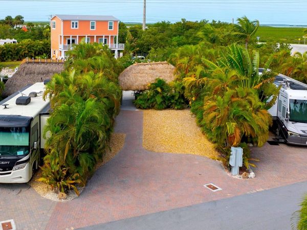 2950 Overseas Highway, Unit 2, Saddle Bunch, FL 33040