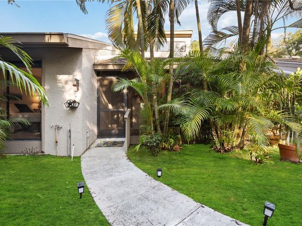 2584 ARBORETUM CIRCLE, Unit 20, SARASOTA, FL 34232