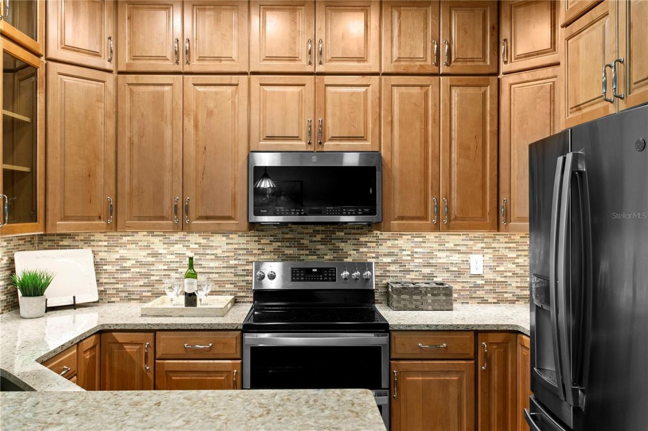 350 2nd Street N, Unit 6, Saint Petersburg, FL 33701 Photo