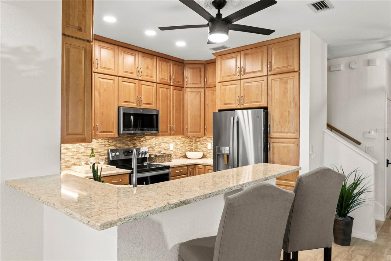 350 2nd Street N, Unit 6, Saint Petersburg, FL 33701 Photo