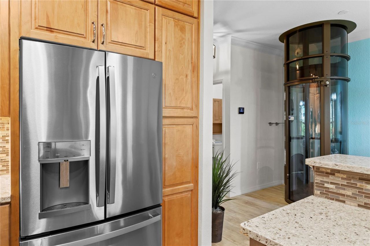 350 2nd Street N, Unit 6, Saint Petersburg, FL 33701 Photo