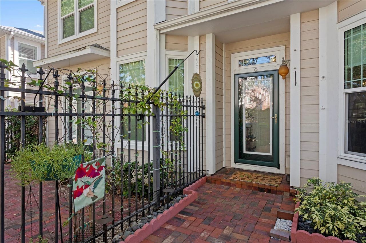 350 2nd Street N, Unit 6, Saint Petersburg, FL 33701 Photo