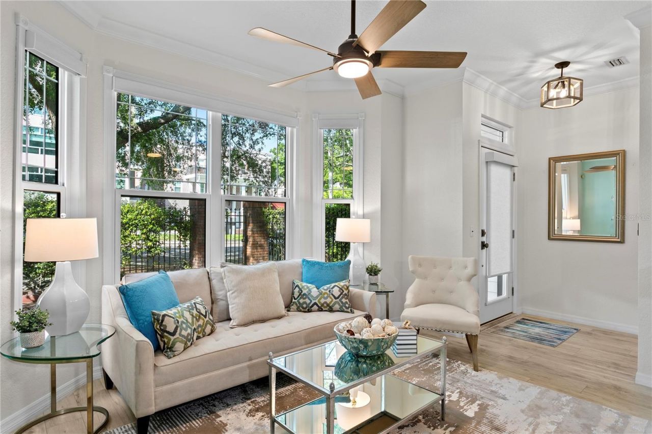 350 2nd Street N, Unit 6, Saint Petersburg, FL 33701 Photo