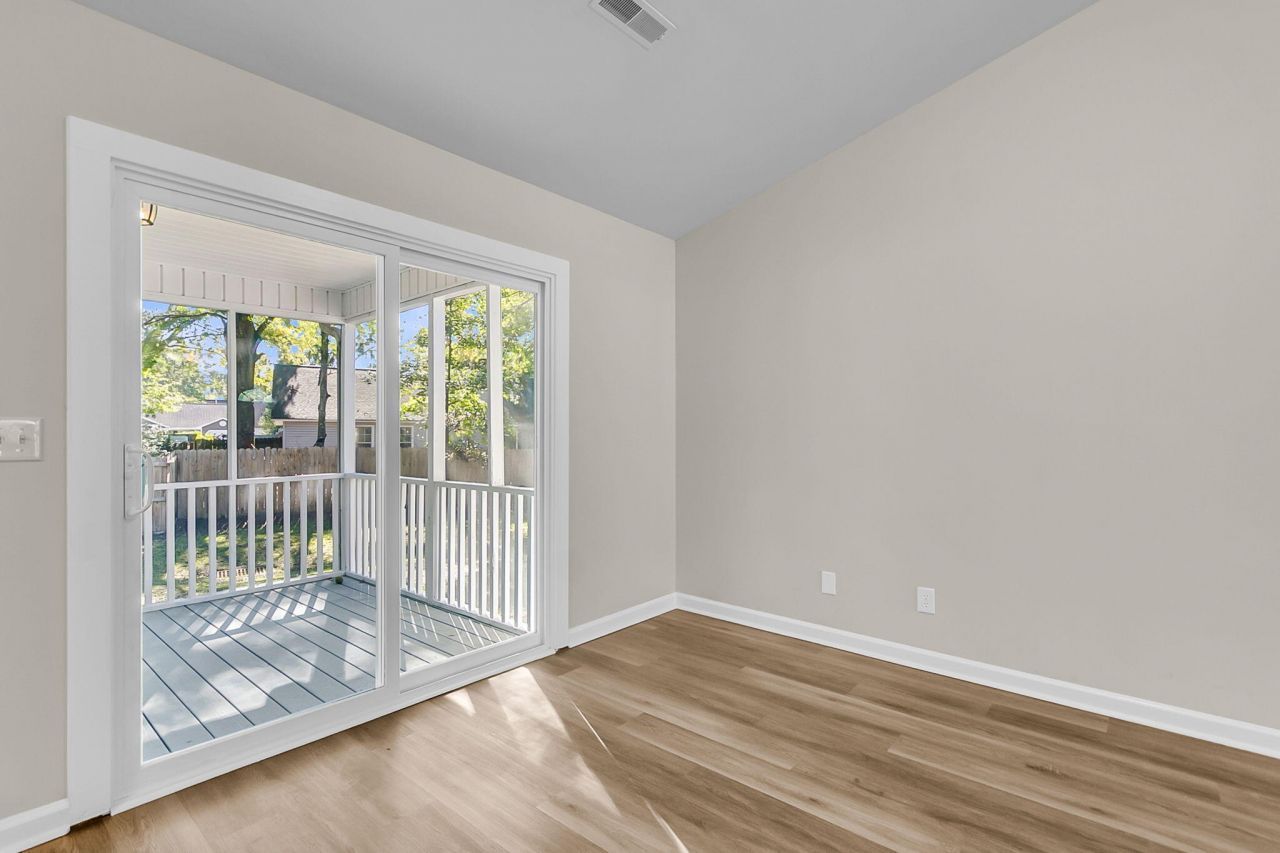 3100 Aspen Woods Lane Photo 6