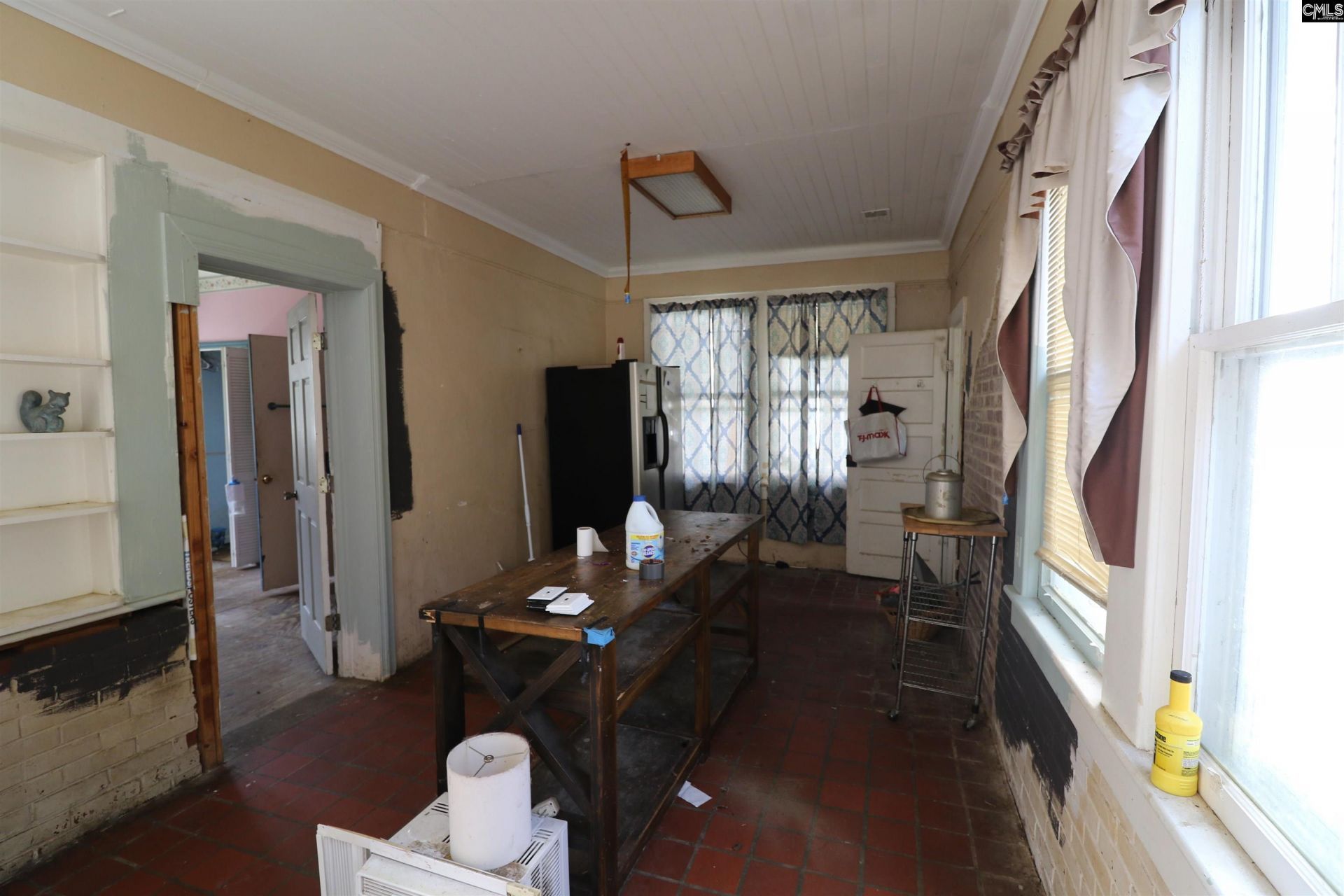 181 Louie Street Photo 11