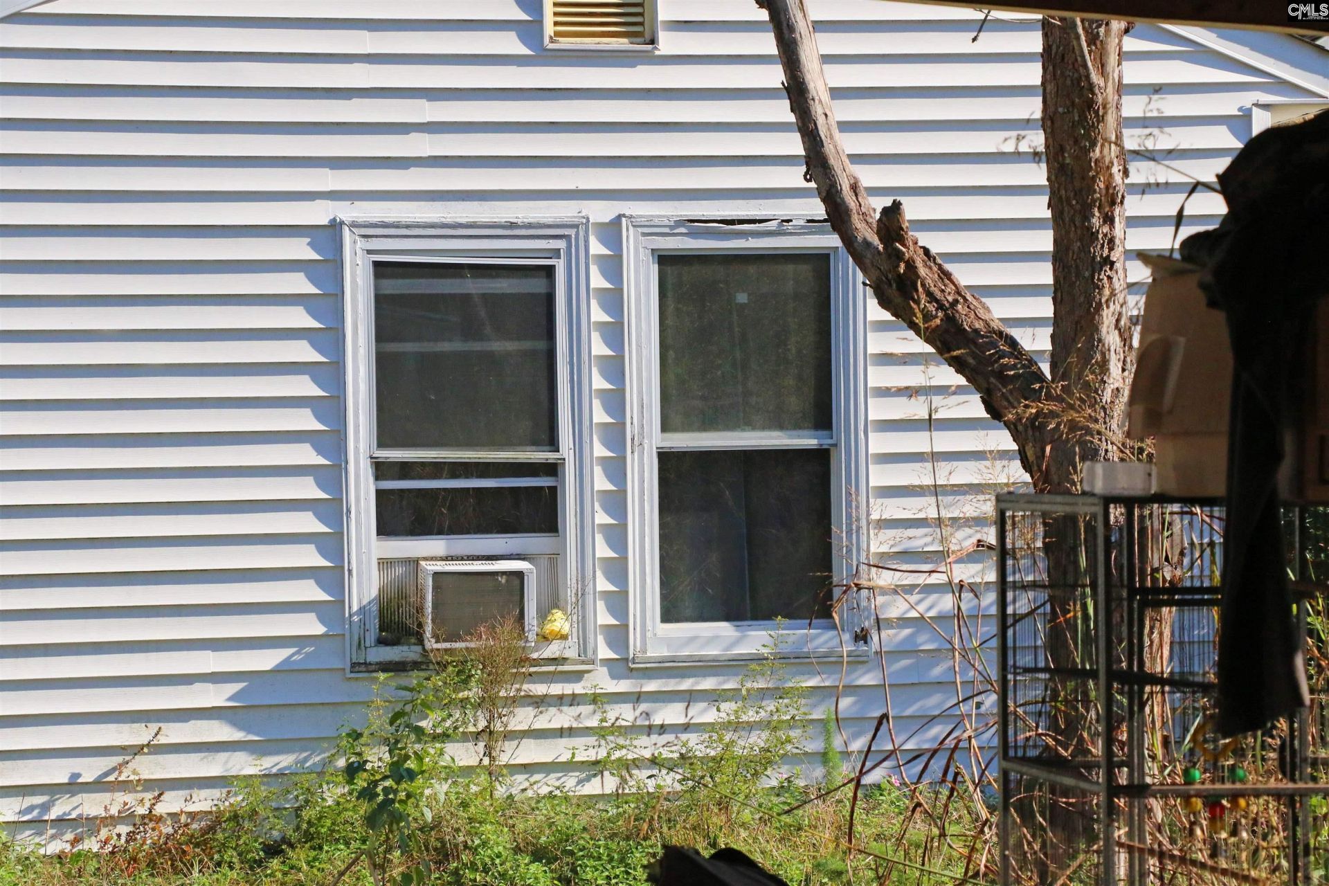 181 Louie Street Photo 22