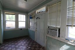 181 Louie Street photo 4