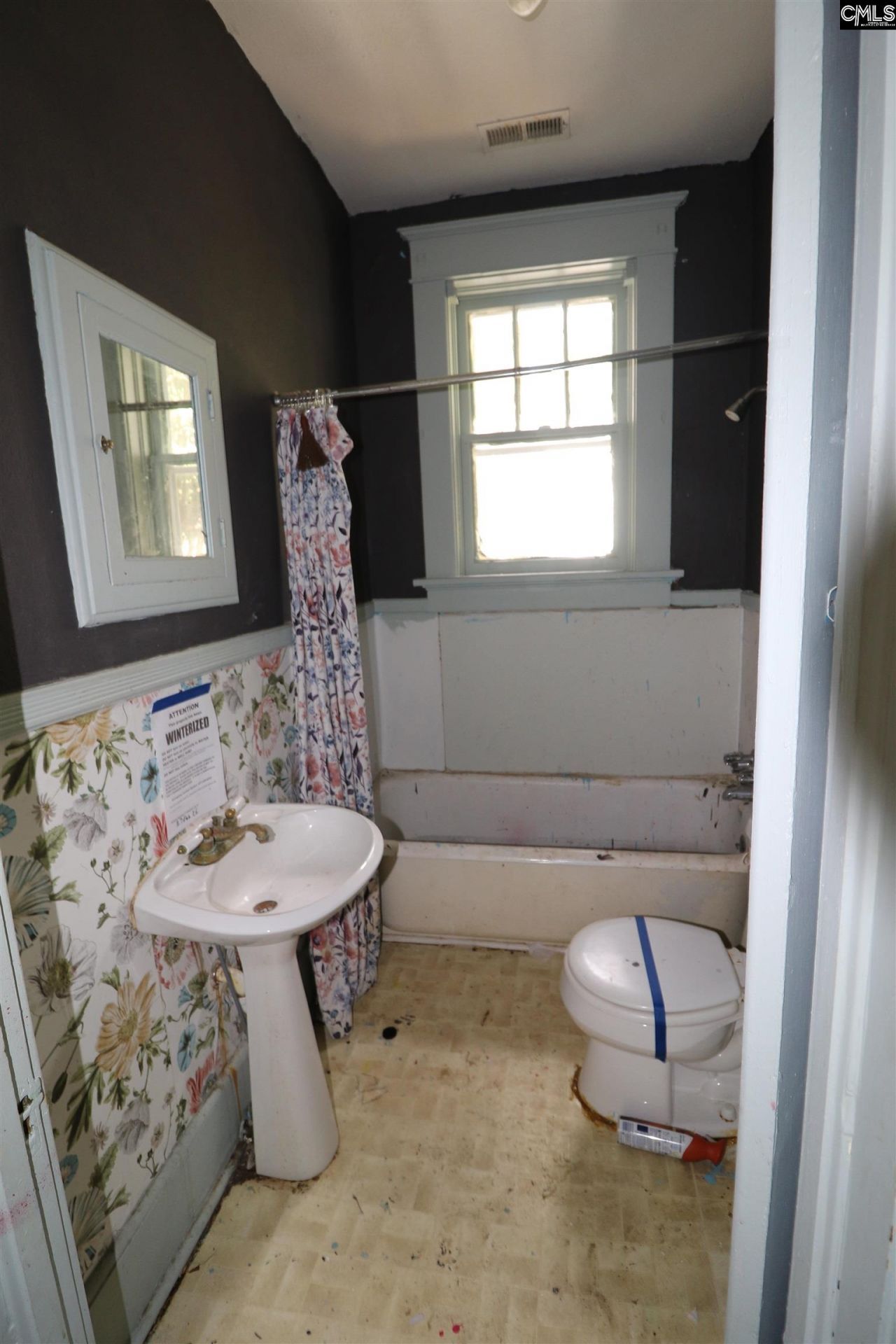 181 Louie Street Photo 8