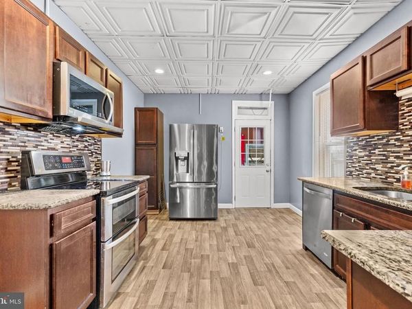 210 N 67TH STREET, HARRISBURG, PA 17111