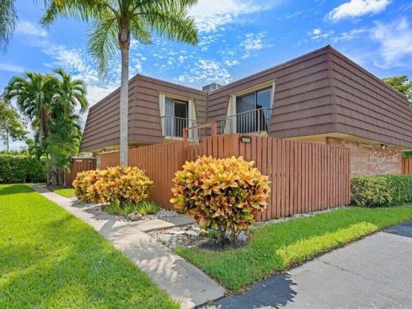3960 August Drive, Lake Worth, FL 33461