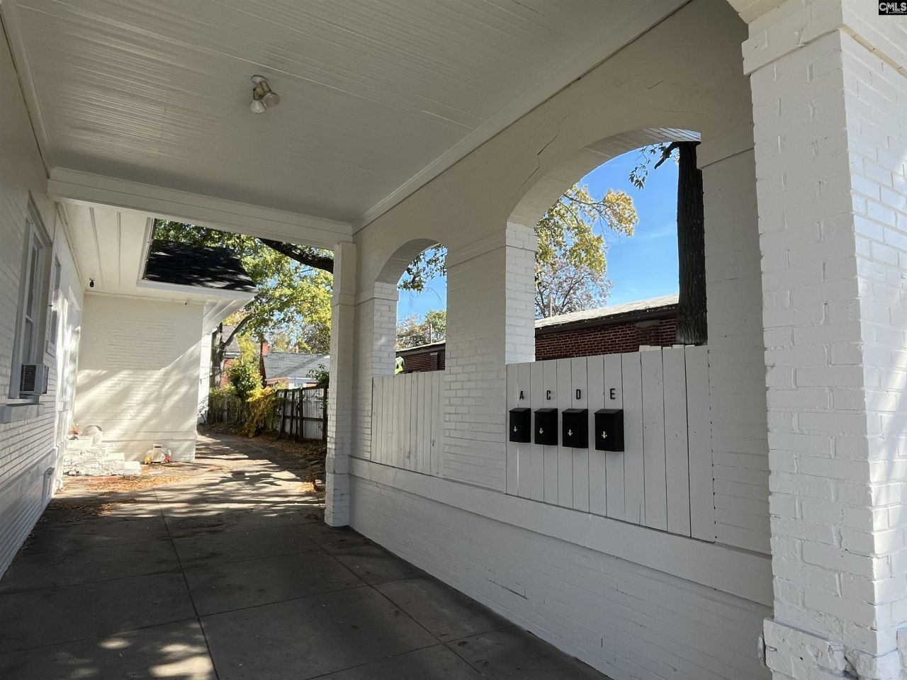 2620 Main Street Photo 4