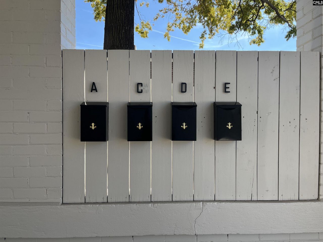 2620 Main Street Photo 5