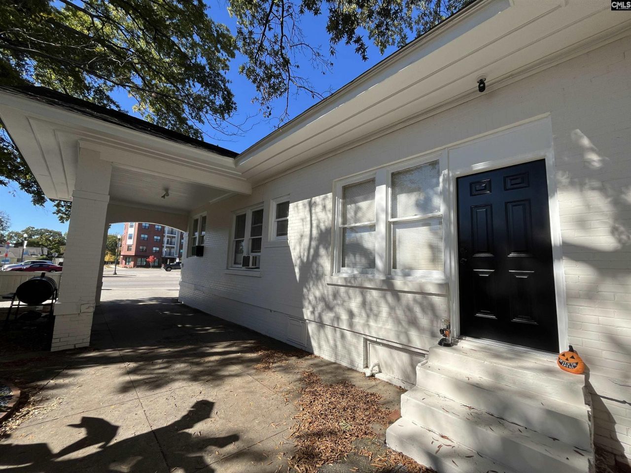 2620 Main Street Photo 6