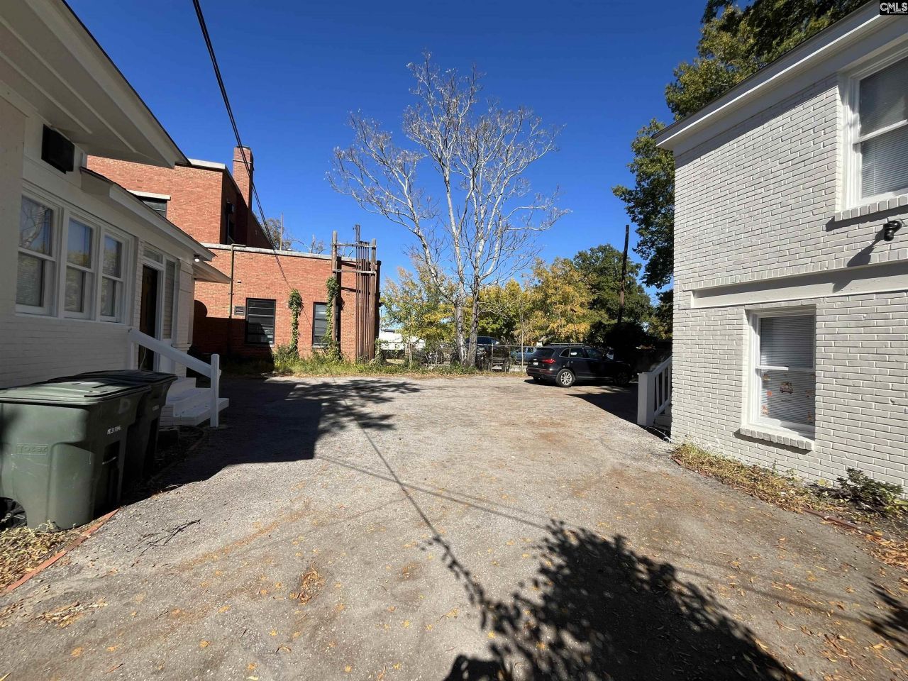 2620 Main Street Photo 8