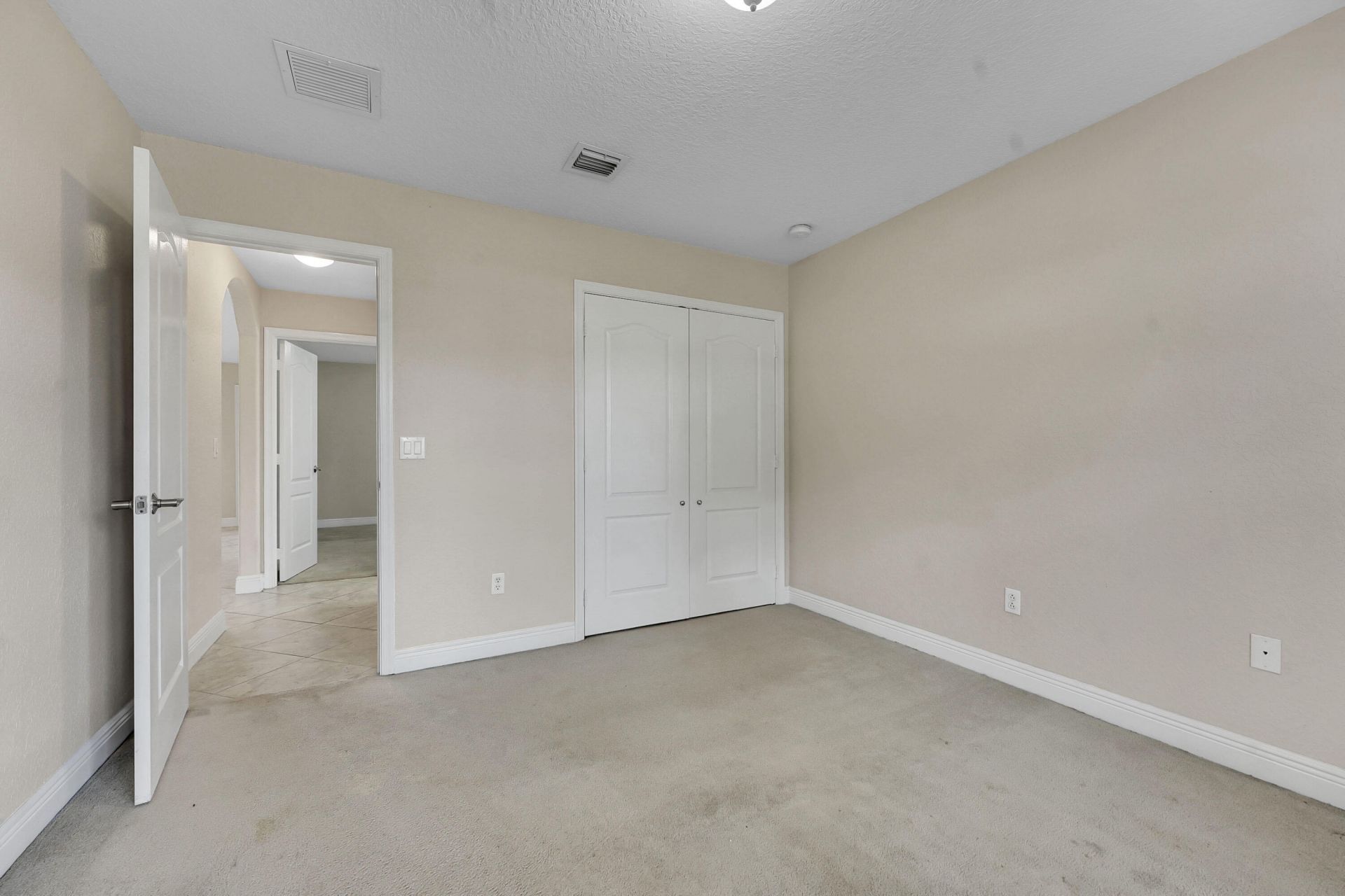 662 SW Jacoby Avenue, Port Saint Lucie, FL 34953 Photo