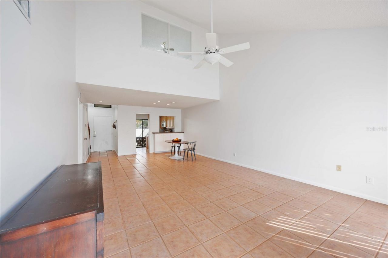 2767 Horseshoe Court, Unit Q-3, Sarasota, FL 34235 Photo