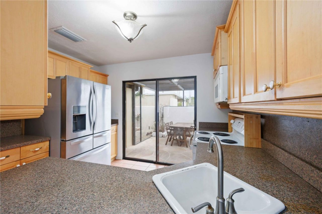 2767 Horseshoe Court, Unit Q-3, Sarasota, FL 34235 Photo