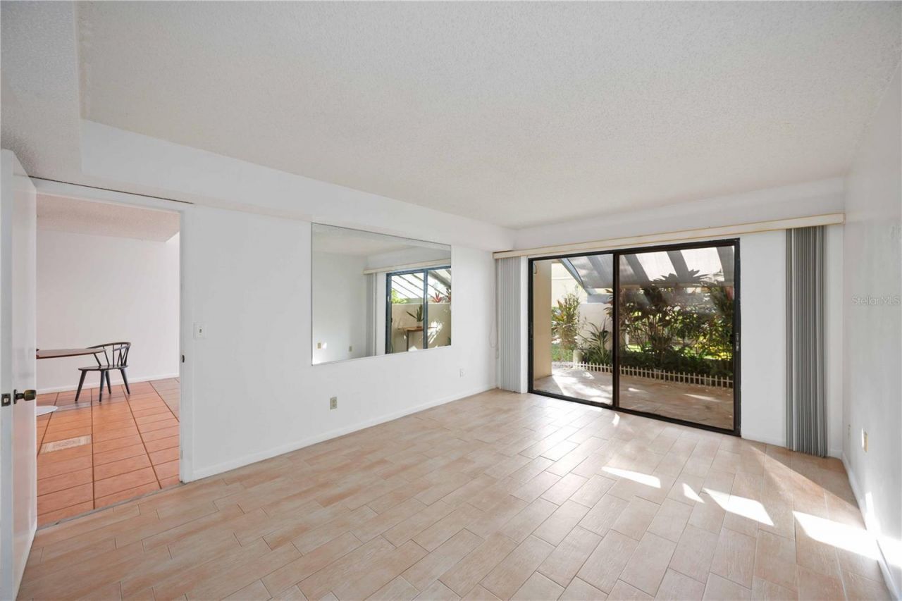 2767 Horseshoe Court, Unit Q-3, Sarasota, FL 34235 Photo