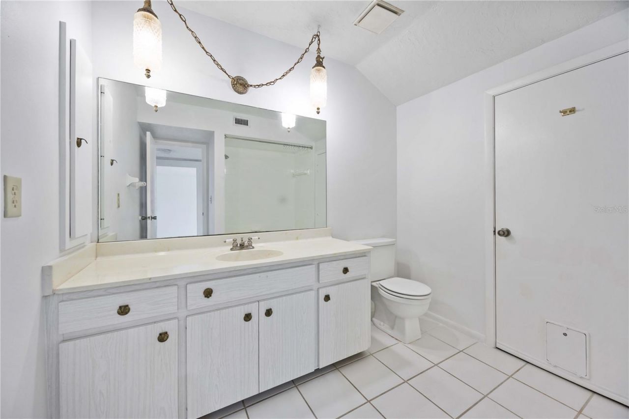 2767 Horseshoe Court, Unit Q-3, Sarasota, FL 34235 Photo