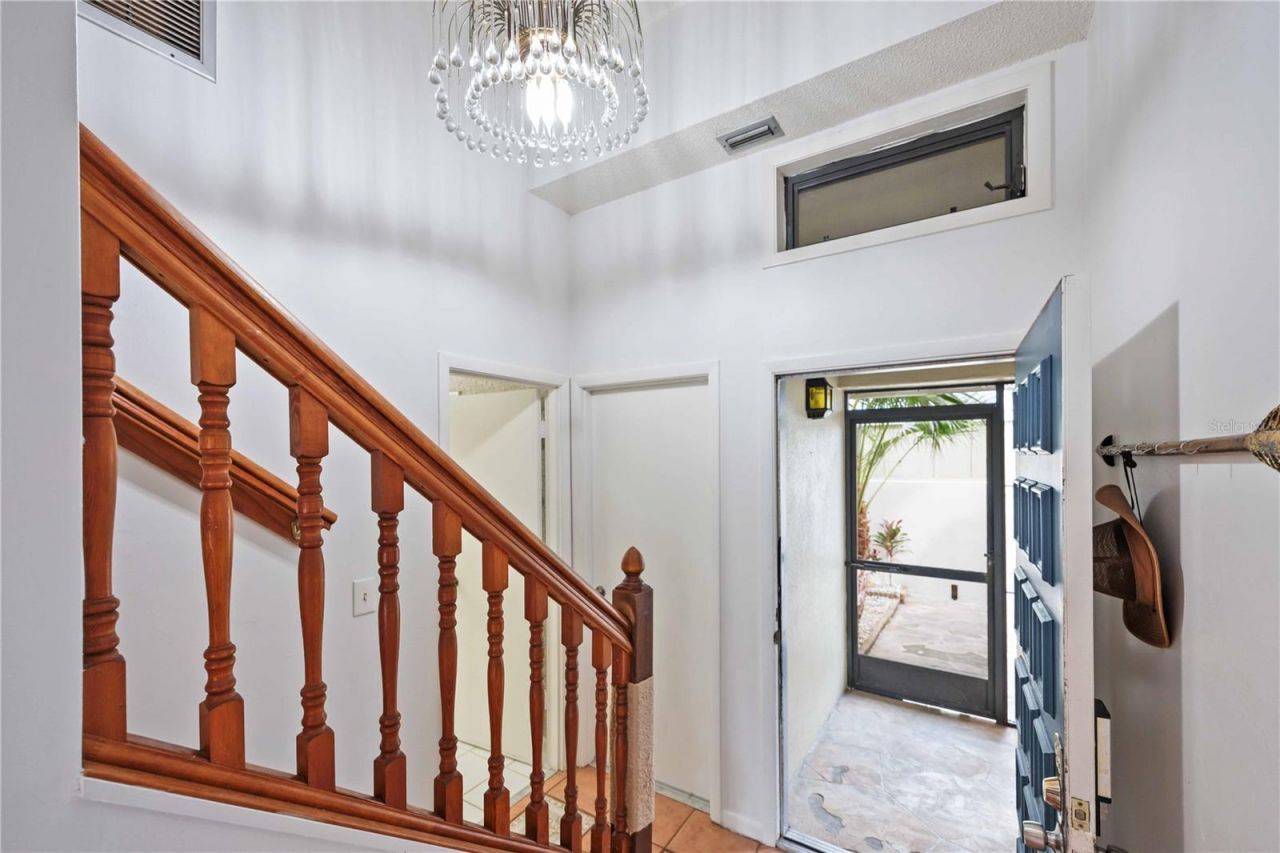 2767 Horseshoe Court, Unit Q-3, Sarasota, FL 34235 Photo