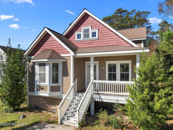 601 Viccars Lane, Manteo, NC 27954