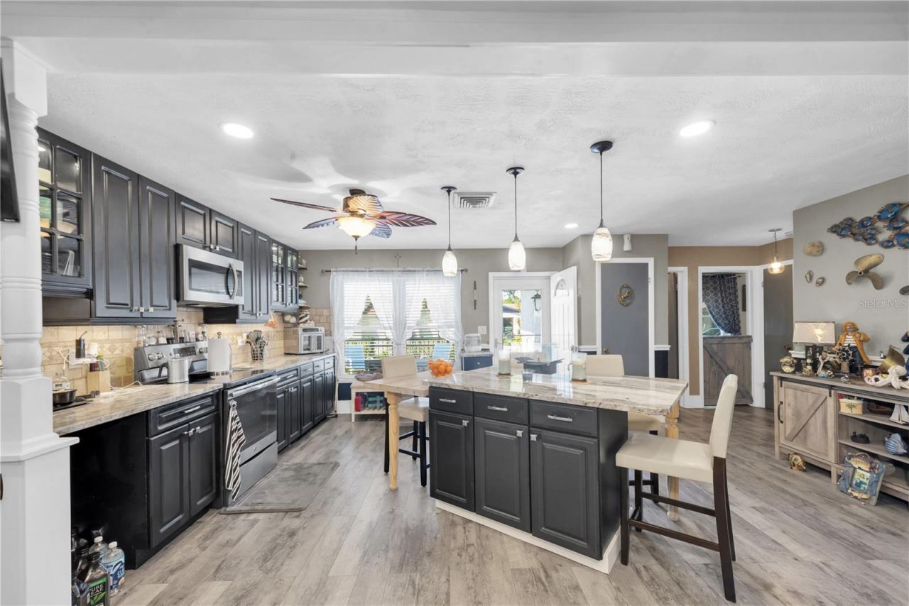 2087 59th Street N, Clearwater, FL 33760 Photo