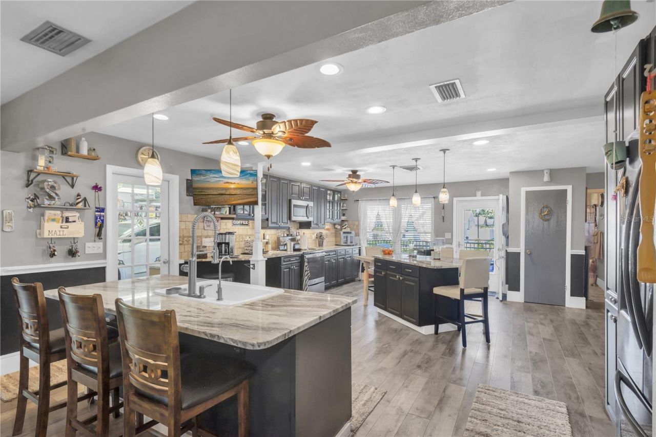 2087 59th Street N, Clearwater, FL 33760 Photo