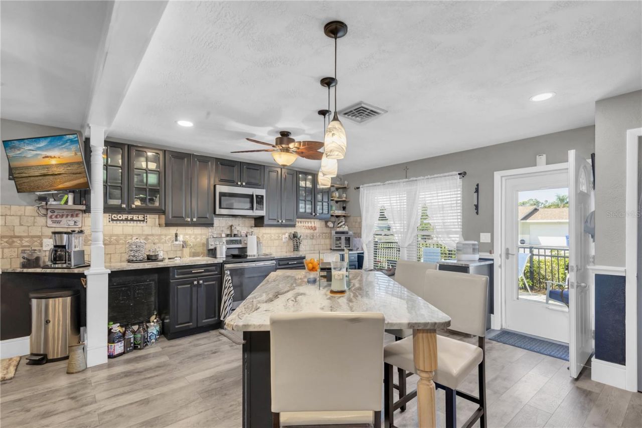 2087 59th Street N, Clearwater, FL 33760 Photo