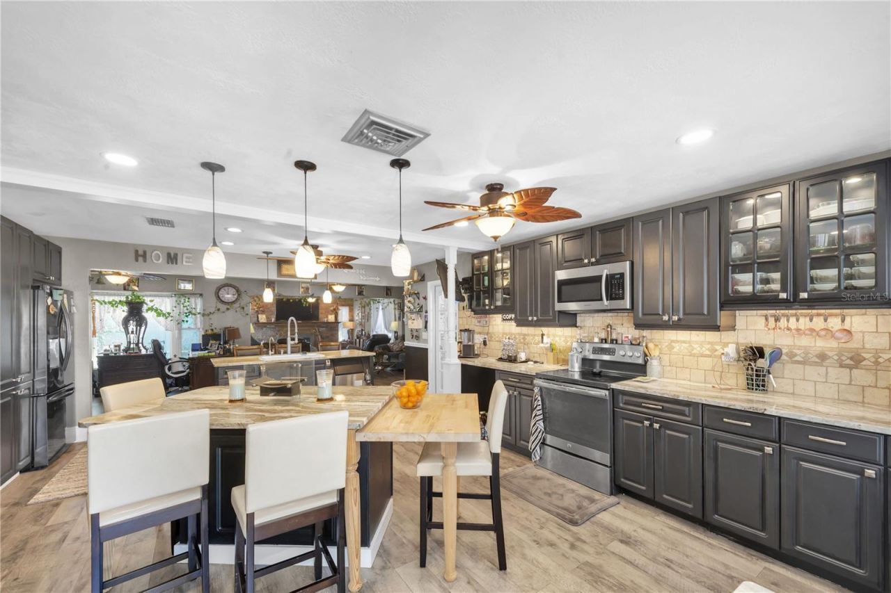 2087 59th Street N, Clearwater, FL 33760 Photo