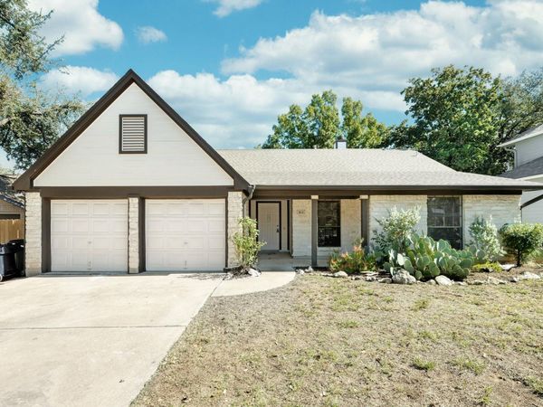 1810 Parkwood DR, Leander, TX 78641