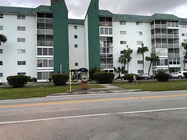 4751 NW 21st Street, Unit 500, Lauderhill, FL 33313