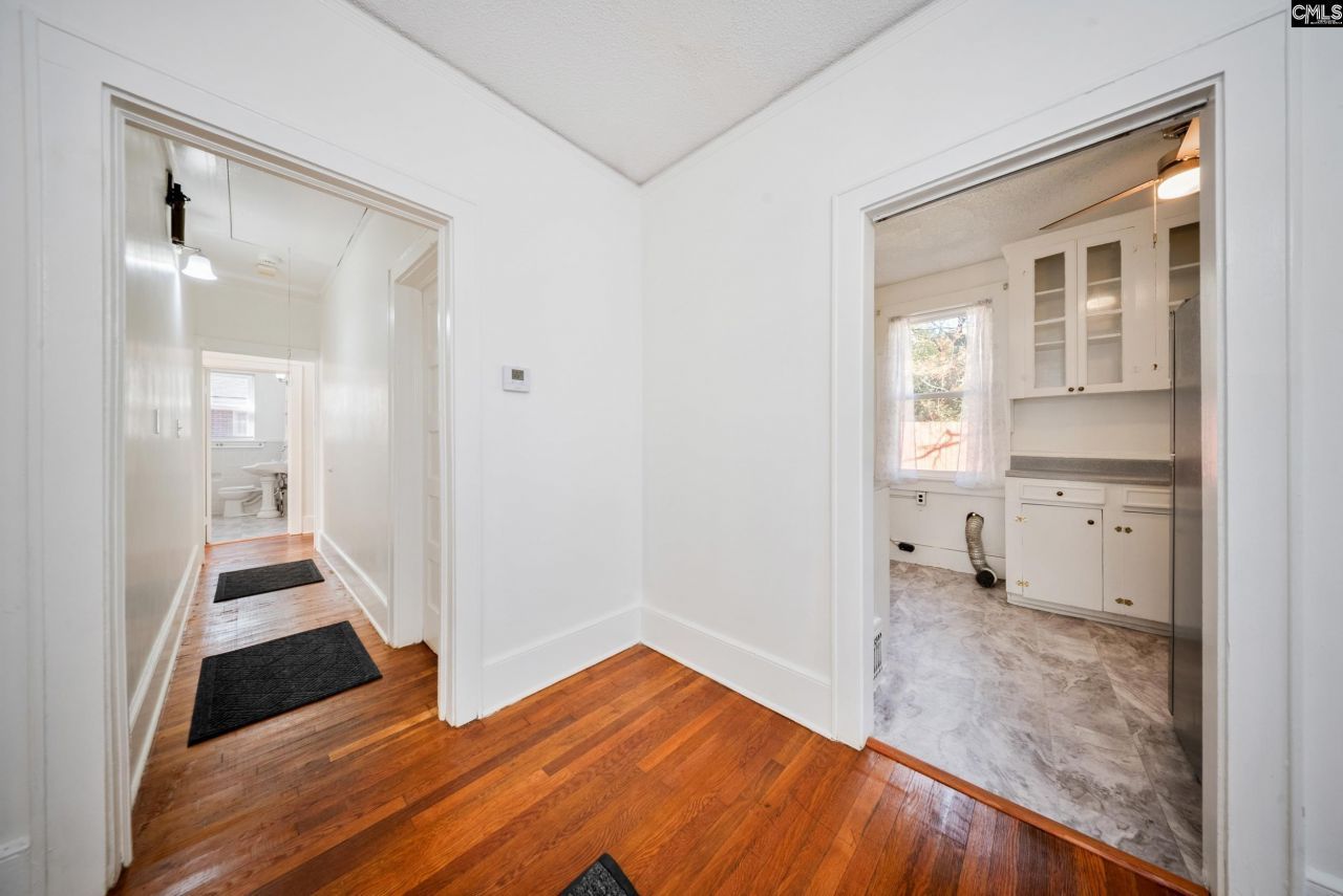 709 Sunset Drive Photo 10