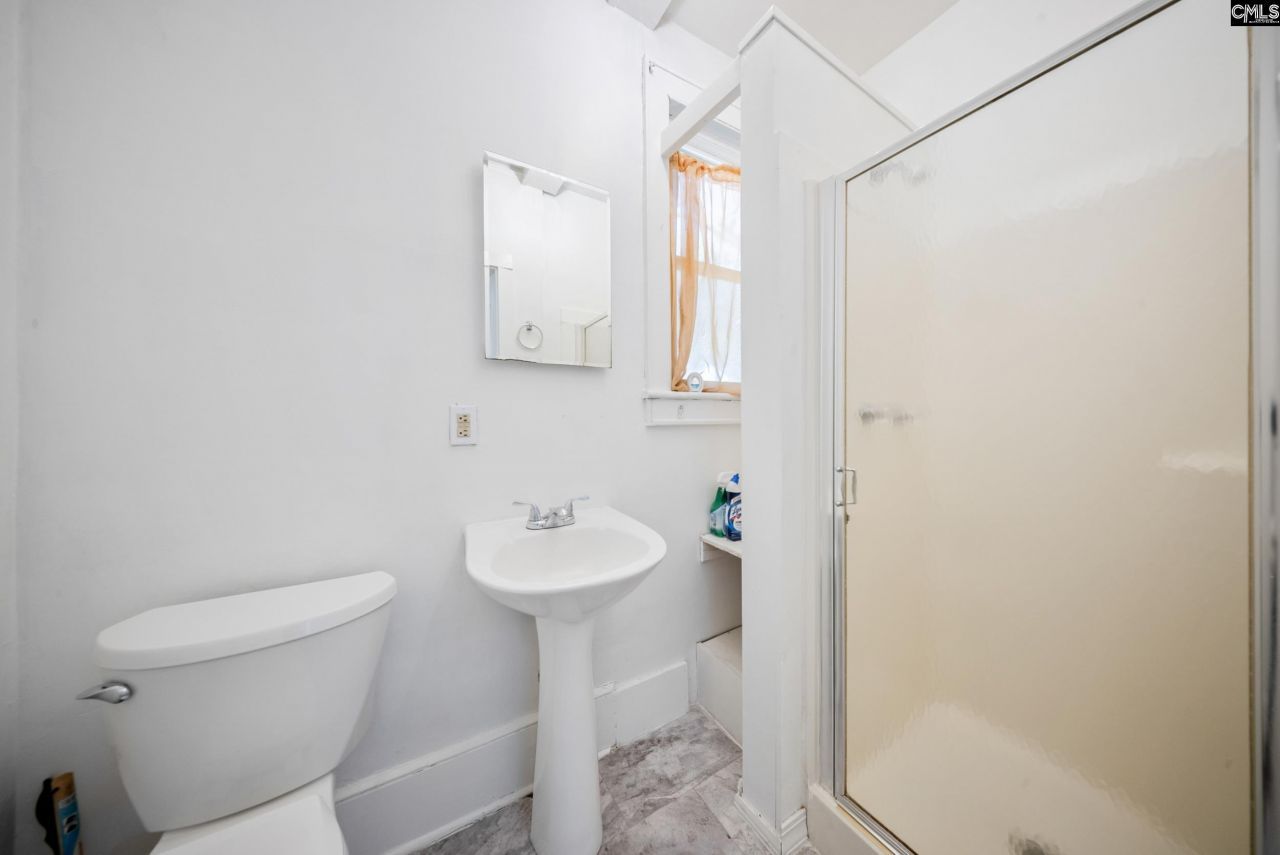 709 Sunset Drive Photo 18