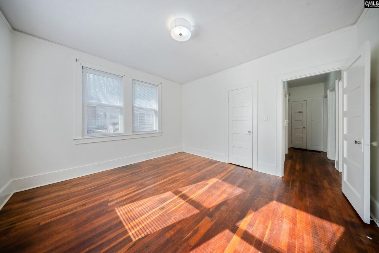 709 Sunset Drive Photo 19