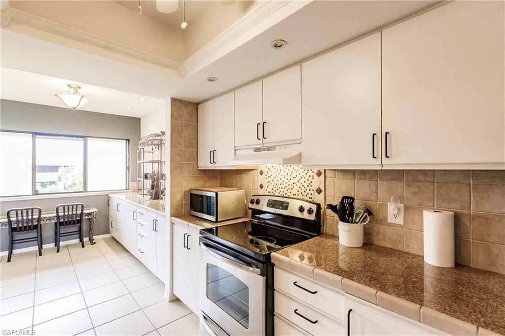 64 4th St, Unit A208, Bonita Springs, FL 34134 Photo