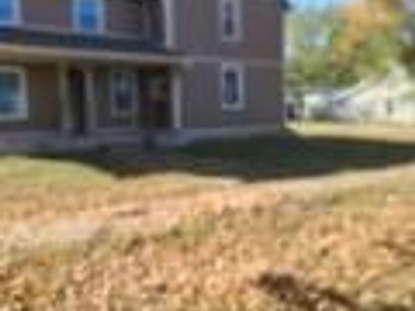 112 W Pine Street, Drexel, MO 64742