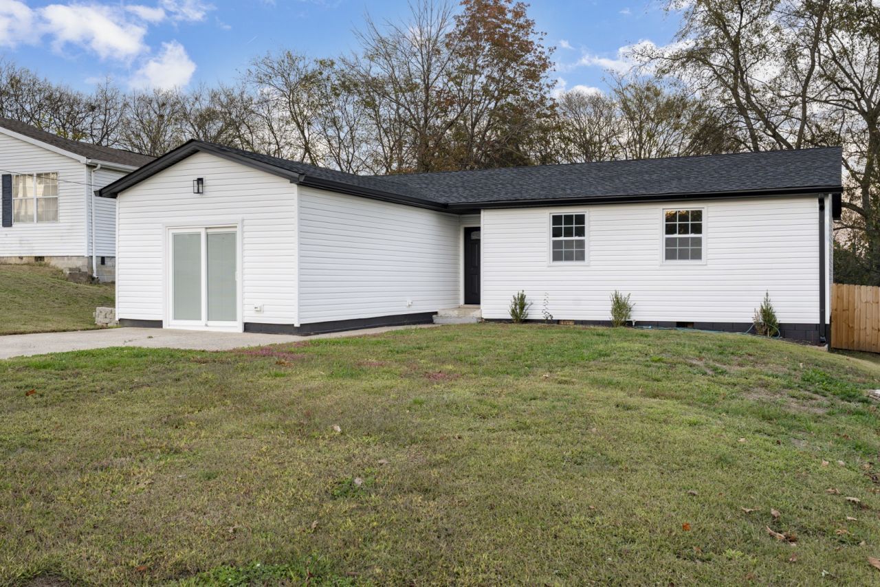 1021 Mallow Dr, Madison, TN 37115 Main Photo