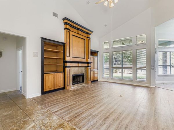 1404 Hidden Glen DR, Round Rock, TX 78681