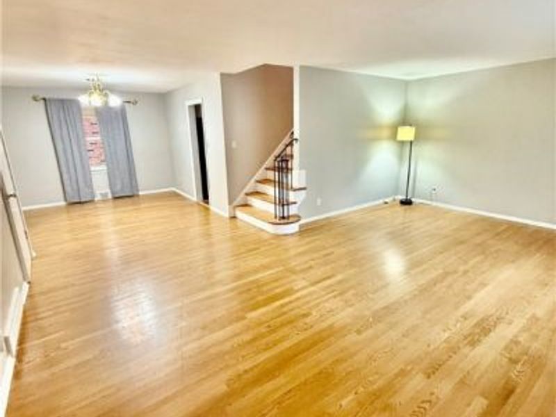 2379 Charney Road, University Heights, OH 44118 Photo 6