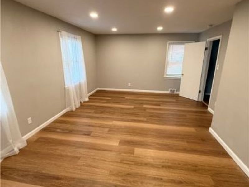 2379 Charney Road, University Heights, OH 44118 Photo 8