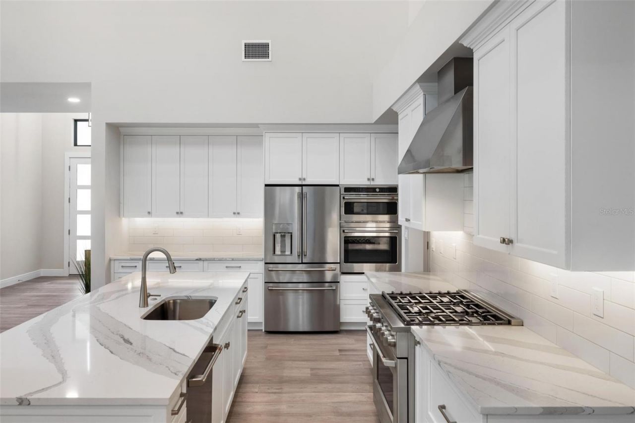 3512 Camino Real, Sarasota, FL 34239 Photo