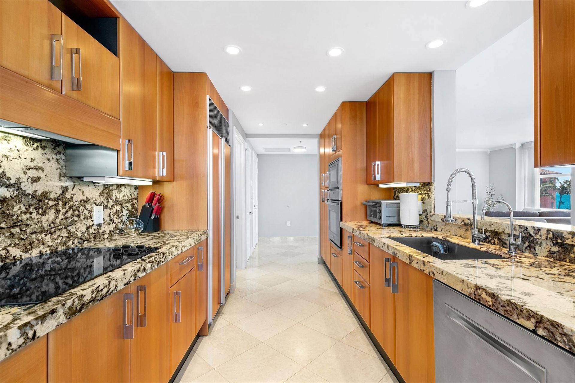 2110 N Ocean Boulevard, Unit 6F, Fort Lauderdale, FL 33305 Photo