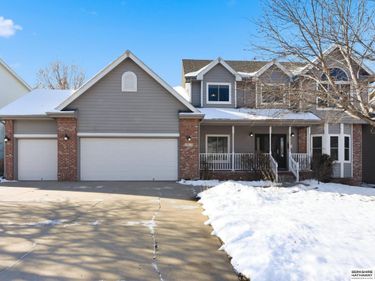 4910 N 136th Street, Omaha, NE 68164