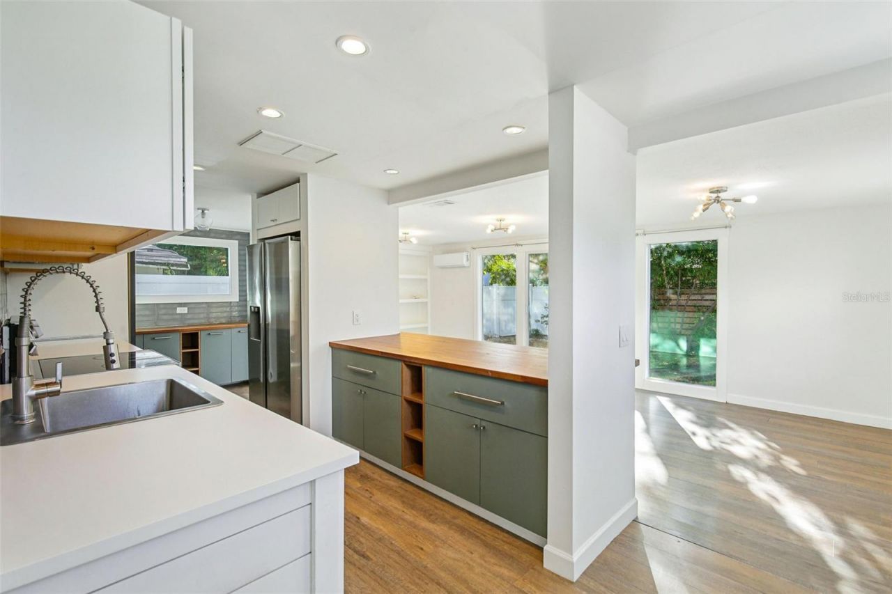 3846 Tifton Street N, Saint Petersburg, FL 33714 Photo