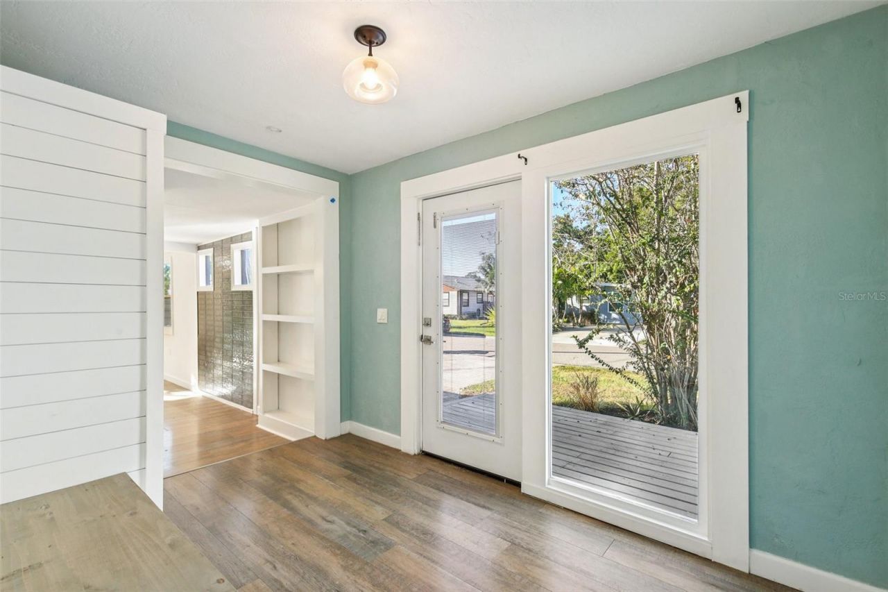 3846 Tifton Street N, Saint Petersburg, FL 33714 Photo