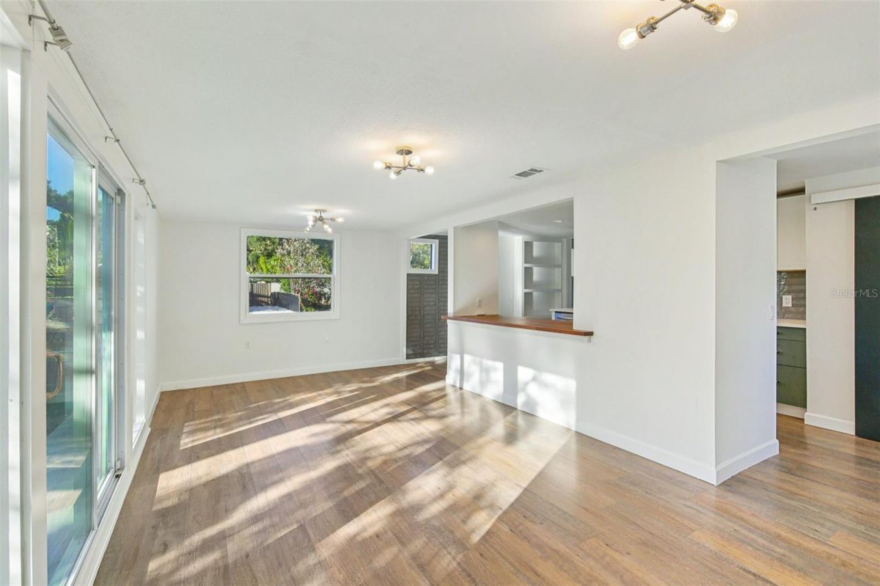 3846 Tifton Street N, Saint Petersburg, FL 33714 Photo