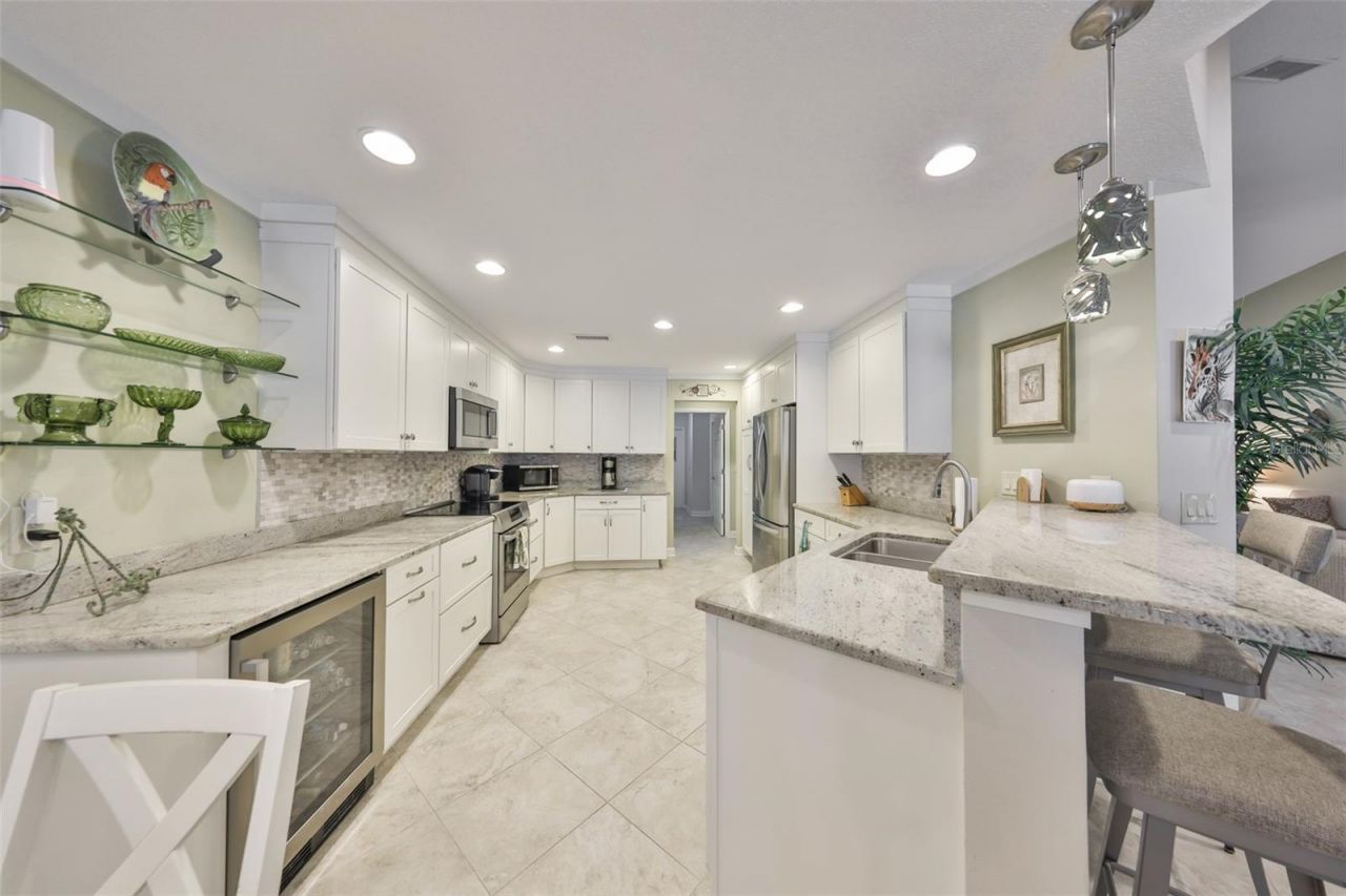 1928 E View Drive, Sun City Center, FL 33573 Photo