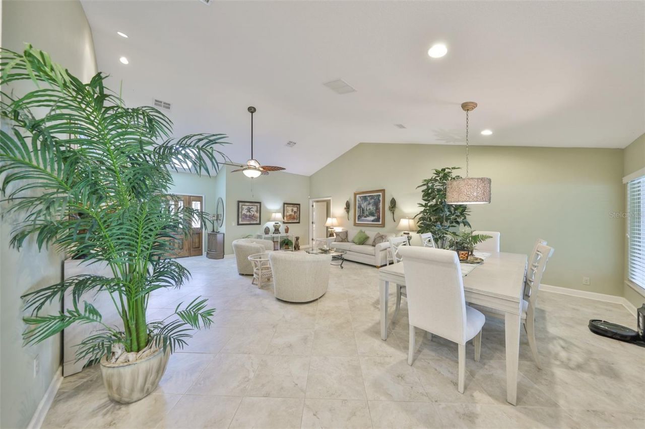 1928 E View Drive, Sun City Center, FL 33573 Photo