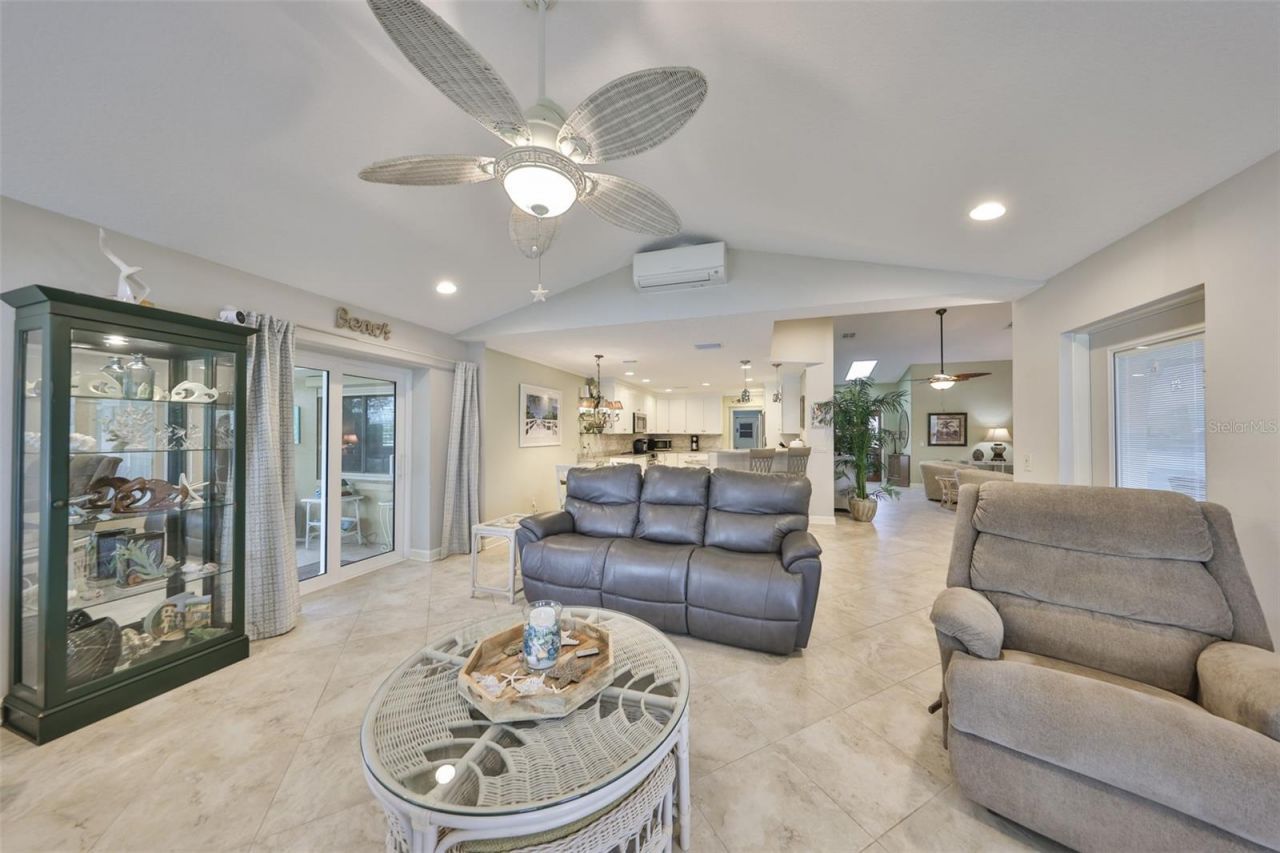 1928 E View Drive, Sun City Center, FL 33573 Photo